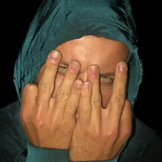 Rayvus dinle, müzik videolarını izle, biyografisini oku, tur tarihlerini ve daha fazlasını gör!