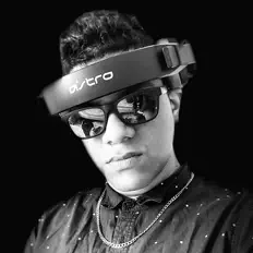 Edward Blaze을(를) 듣고, 뮤직 비디오를 보고, 약력을 읽고, 투어 일정 등을 확인하세요!