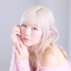 Dengarkan 8utterfly, tonton video musik, baca bio, lihat tanggal tur & lainnya!