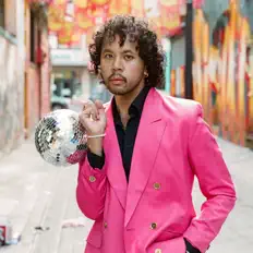 收听 Roy Lucian Baza、观看音乐视频、阅读小传、查看巡演日期等 ！