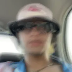 Escucha a Manuel Tercero, mira videos musicales, lee su biografía, consulta las fechas de las gira y más.