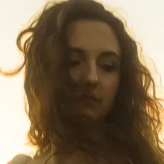 Listen to Sarah Hanks, watch music videos, read bio, see tour dates & more!