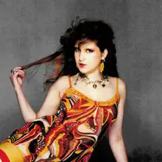 Escucha a Pisha, mira vídeos musicales, lee la biografía, consulta fechas de giras y mucho más.