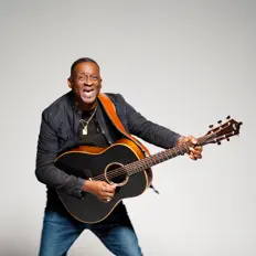 Luister naar Noel Robinson, bekijk muziekvideo's, lees de bio, bekijk de tourdata, en meer!