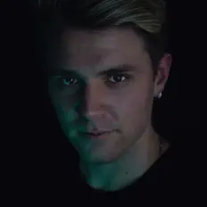 Dengarkan CMRN, tonton video musik, baca bio, lihat tanggal tur & lainnya!