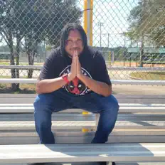 Dengarkan King J Style, tonton video musik, baca bio, lihat tanggal tur & lainnya!