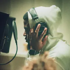 Escucha a Bookz, mira videos musicales, lee su biografía, consulta las fechas de las gira y más.