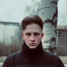 聆聽 Colour Force、觀看音樂影片、閱讀小傳、查看巡演日期等！