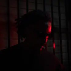 聆聽 jordnmoody、觀看音樂影片、閱讀小傳、查看巡演日期等！