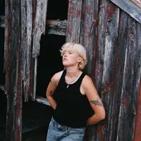 Escucha a undefined, mira vídeos musicales, lee la biografía, consulta fechas de giras y mucho más.