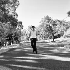 Ascolta Jordan Reece, guarda video musicali, leggi la biografia, vedi le date del tour & altro!