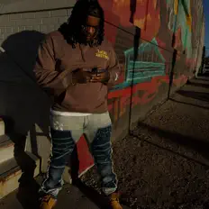 Dellosama dinle, müzik videolarını izle, biyografisini oku, tur tarihlerini ve daha fazlasını gör!