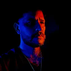 Ouve Beto Castillo, vê vídeos de música, lê a biografia, vê as datas da digressão e muito mais!