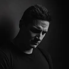 Dengarkan Lord Of Darkness, tonton video musik, baca bio, lihat tanggal tur & lainnya!