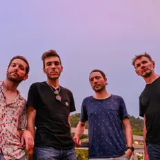 Posłuchaj wykonawcy HEAVA, obejrzyj teledyski, przeczytaj biografię, zobacz daty tras koncertowych i nie tylko!