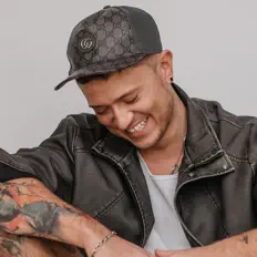 Ascolta Max Weidner, guarda video musicali, leggi la biografia, vedi le date del tour & altro!