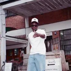 Dengarkan Kio, tonton video musik, baca bio, lihat tanggal tur & lainnya!