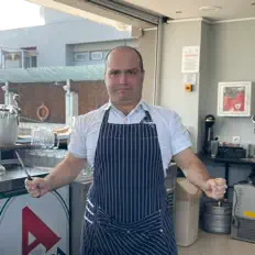 Luister naar White Tower, bekijk muziekvideo's, lees de bio, bekijk de tourdata, en meer!