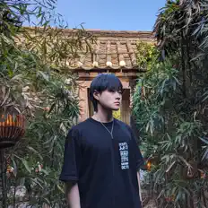 Ouve Oktober X, vê vídeos de música, lê a biografia, vê as datas da digressão e muito mais!