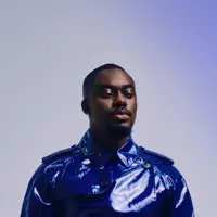 Escucha a undefined, mira videos musicales, lee su biografía, consulta las fechas de las gira y más.
