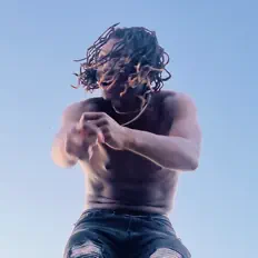 收听 Just Cam、观看音乐视频、阅读小传、查看巡演日期等 ！