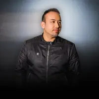 undefined: песни, клипы, биография, даты выступлений и многое другое.