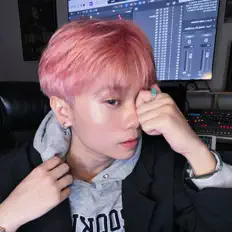 Ascolta 罗振宏, guarda video musicali, leggi la biografia, vedi le date del tour & altro!