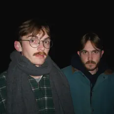 Kipp Cliffordを聴いたり、ミュージックビデオを鑑賞したり、経歴やツアー日程などを確認したりしましょう！