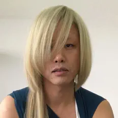 CHANGDARC을(를) 듣고, 뮤직 비디오를 보고, 약력을 읽고, 투어 일정 등을 확인하세요!