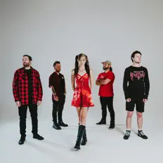收听 This Space Is Ours、观看音乐视频、阅读小传、查看巡演日期等 ！