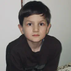 Ακούστε περιεχόμενο από Tosso, παρακολουθήστε μουσικά βίντεο, διαβάστε το βιογραφικό, δείτε ημερομηνίες περιοδείας, και πολλά ακόμη!