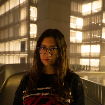 Listen to Zoe Fengari, watch music videos, read bio, see tour dates & more!