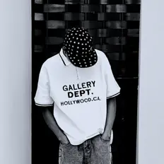 Escucha a FREAKY, mira videos musicales, lee su biografía, consulta las fechas de las gira y más.