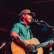 Dengarkan Logan Ryan Band, tonton video musik, baca bio, lihat tanggal tur & lainnya!