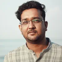 undefined सुनें, म्यूज़िक वीडियो देखें, बायो पढ़ें, दौरे की तारीखें और बहुत कुछ देखें!