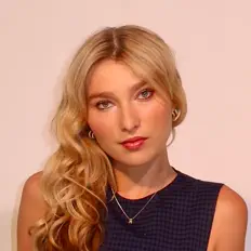 聆聽 Ava August、觀看音樂影片、閱讀小傳、查看巡演日期等！