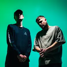 Dengarkan Elijah & Grundy, tonton video musik, baca bio, lihat tanggal tur & lainnya!