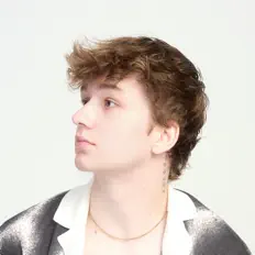 Écoutez ASH7ON, regardez des vidéoclips, lisez la biographie, consultez les dates de tournée et plus encore !