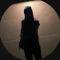 Erica B.を聴いたり、ミュージックビデオを鑑賞したり、経歴やツアー日程などを確認したりしましょう！
