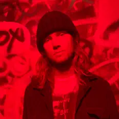 Theo Friesenを聴いたり、ミュージックビデオを鑑賞したり、経歴やツアー日程などを確認したりしましょう！