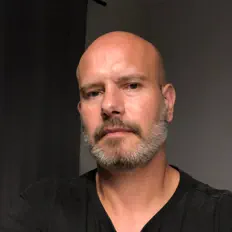 Poslechněte si interpreta Richard A. Spencer, sledujte hudební videa, přečtěte si životopis, podívejte se na data turné a další informace.