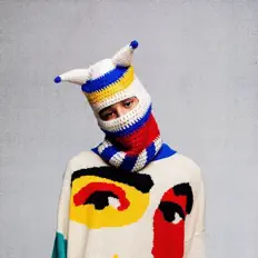 聆聽 TheHxliday、觀看音樂影片、閱讀小傳、查看巡演日期等！