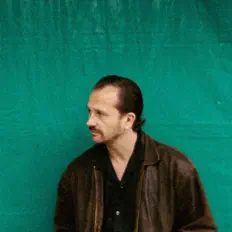 收听 Gringo Mayer、观看音乐视频、阅读小传、查看巡演日期等 ！