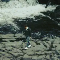 Écoutez undefined, regardez des vidéoclips, lisez la biographie, consultez les dates de tournée et plus encore !