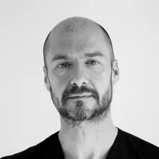 Posłuchaj wykonawcy Luis Miguel Cobo, obejrzyj teledyski, przeczytaj biografię, zobacz daty tras koncertowych i nie tylko!