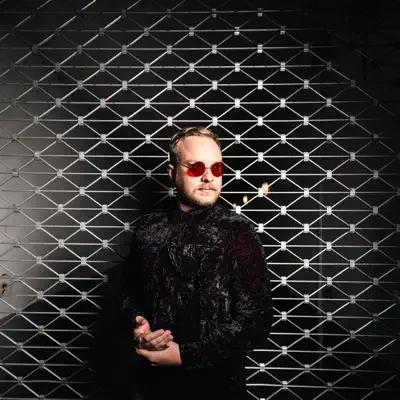 Listen to Shigin, watch music videos, read bio, see tour dates & more!