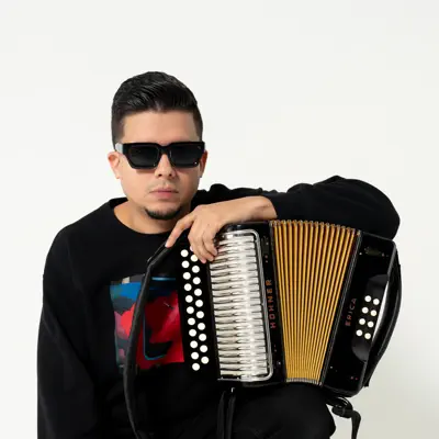Listen to Maxbanda, watch music videos, read bio, see tour dates & more!