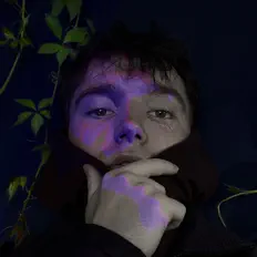 Escucha a SUGAR, mira videos musicales, lee su biografía, consulta las fechas de las gira y más.