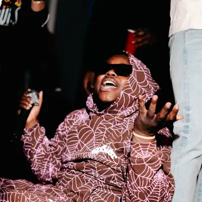 Listen to FlashyWes, watch music videos, read bio, see tour dates & more!