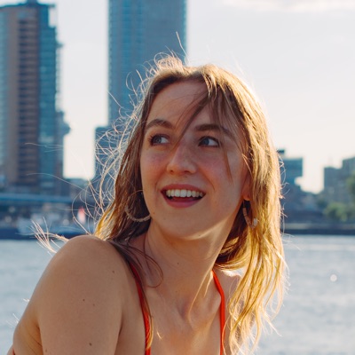 Listen to Nienke Leone, watch music videos, read bio, see tour dates & more!